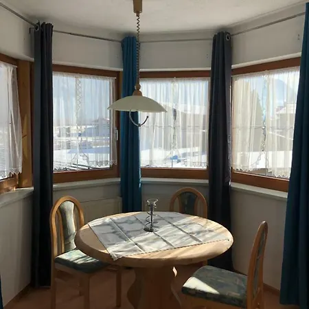 Elvira Apartment *